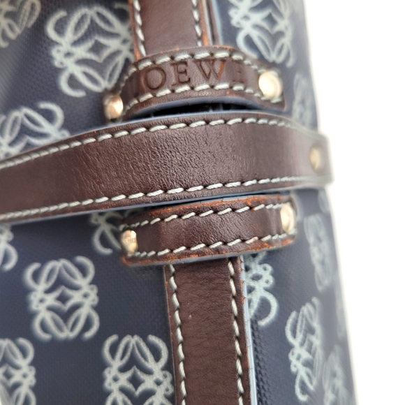 Loewe Vintage Anagram Crossbody Bag PVC Leather - Picture 9 of 16